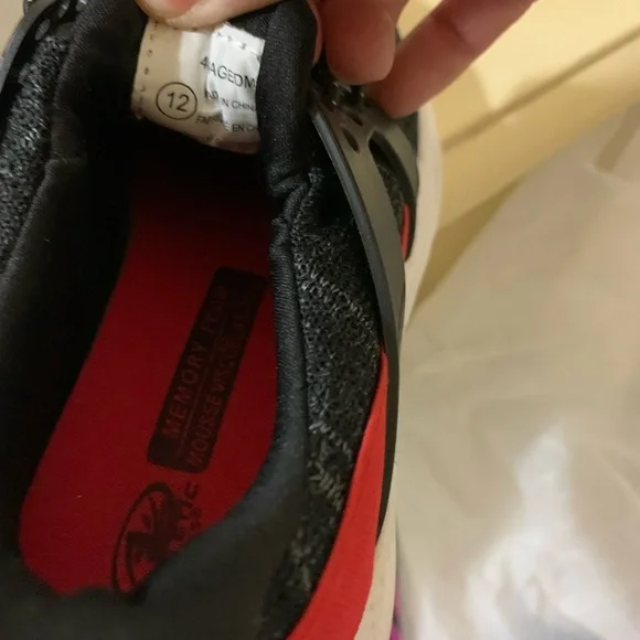 shoes - Picture 4 of 5